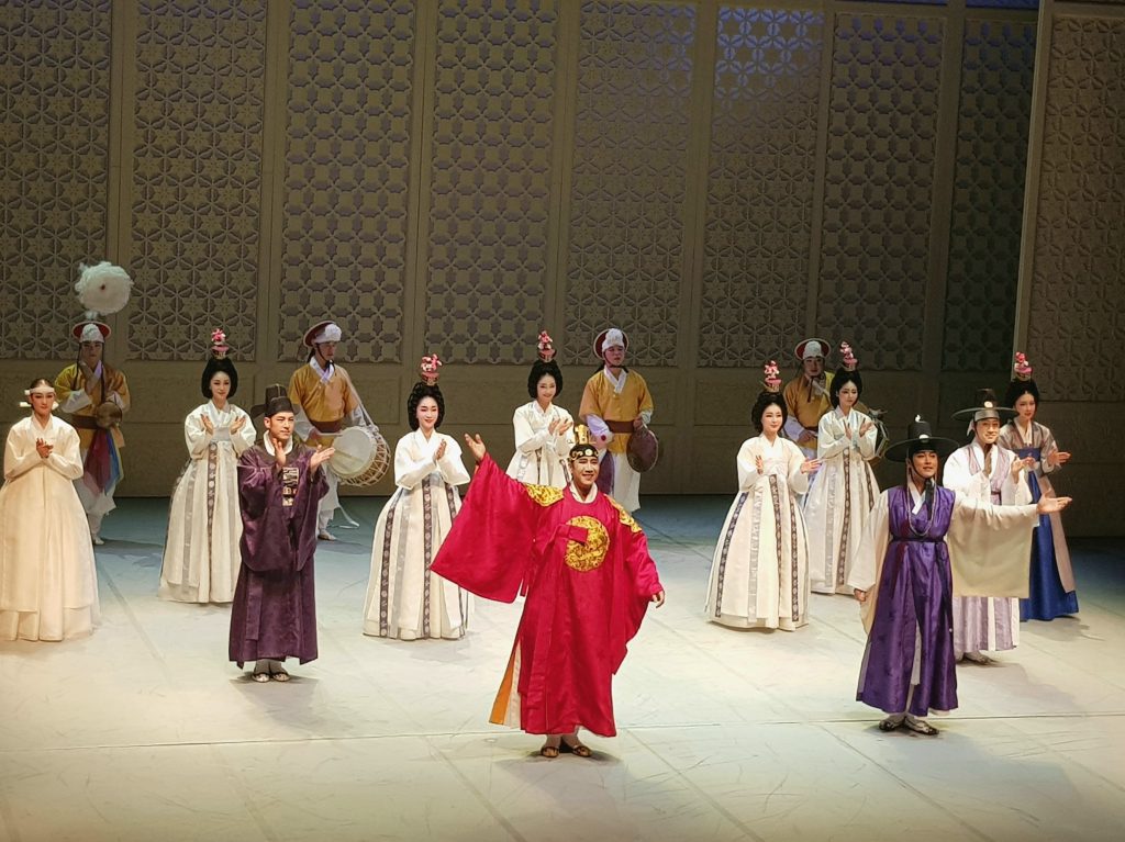 theatre costumes seoul