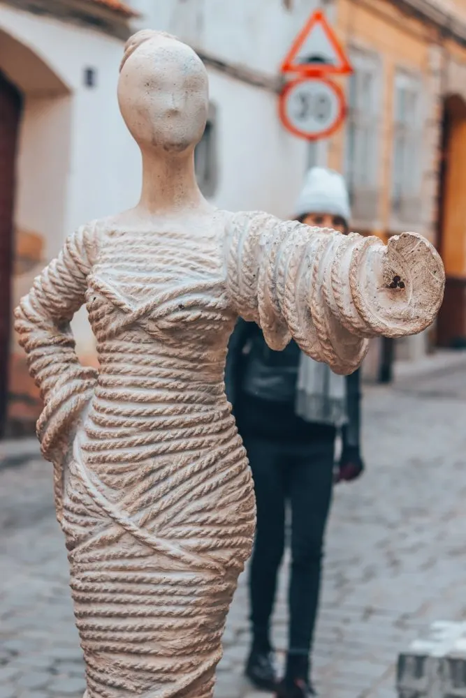 rope street statue brasov romania