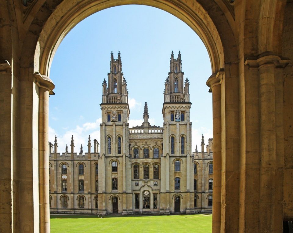 The 6 Most Beautiful Oxford Colleges (UK) | Books and Bao