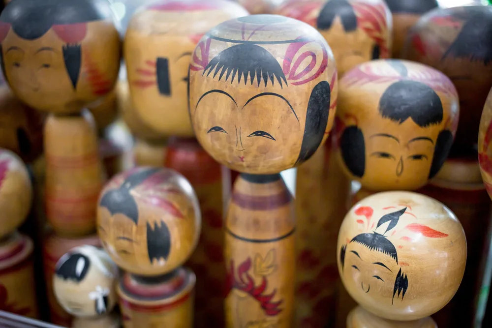 vintage kokeshi dolls japan