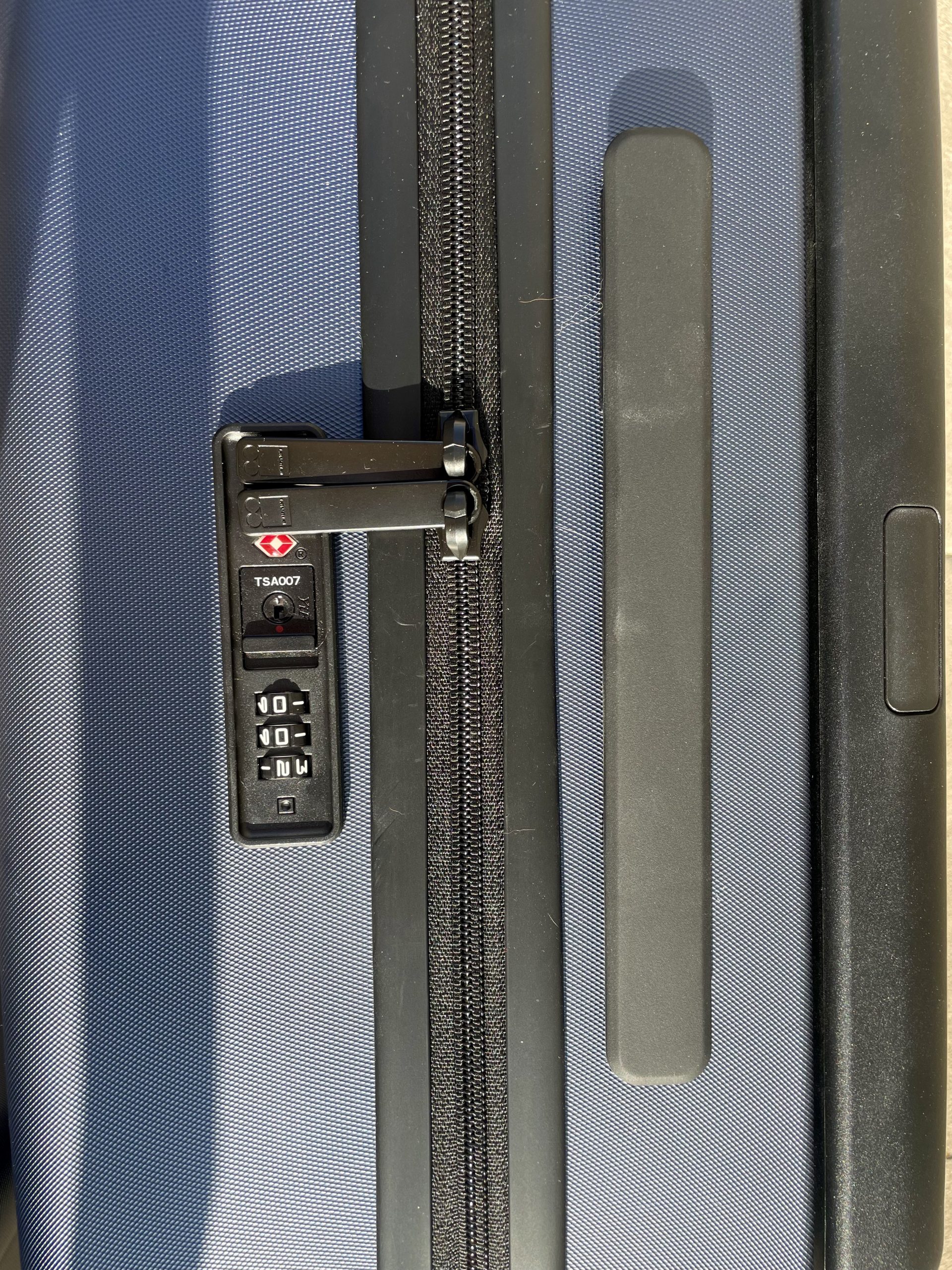 Is The LEVEL8 Voyageur Luggage Worth the Hype? Let’s Find Out Books